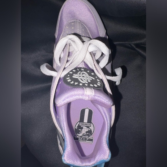 NIKE HUARACHE

Never worn- no box - Picture 2 of 6